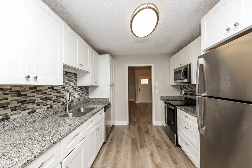 Building Photo - 3308 Laurel Dale Dr