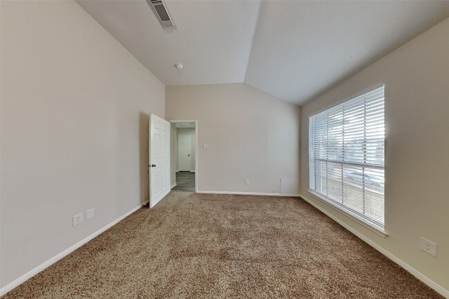 Building Photo - 5510 Forest Trails Dr