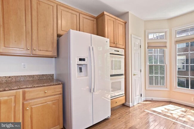 Building Photo - 1614 Leeds Castle Dr