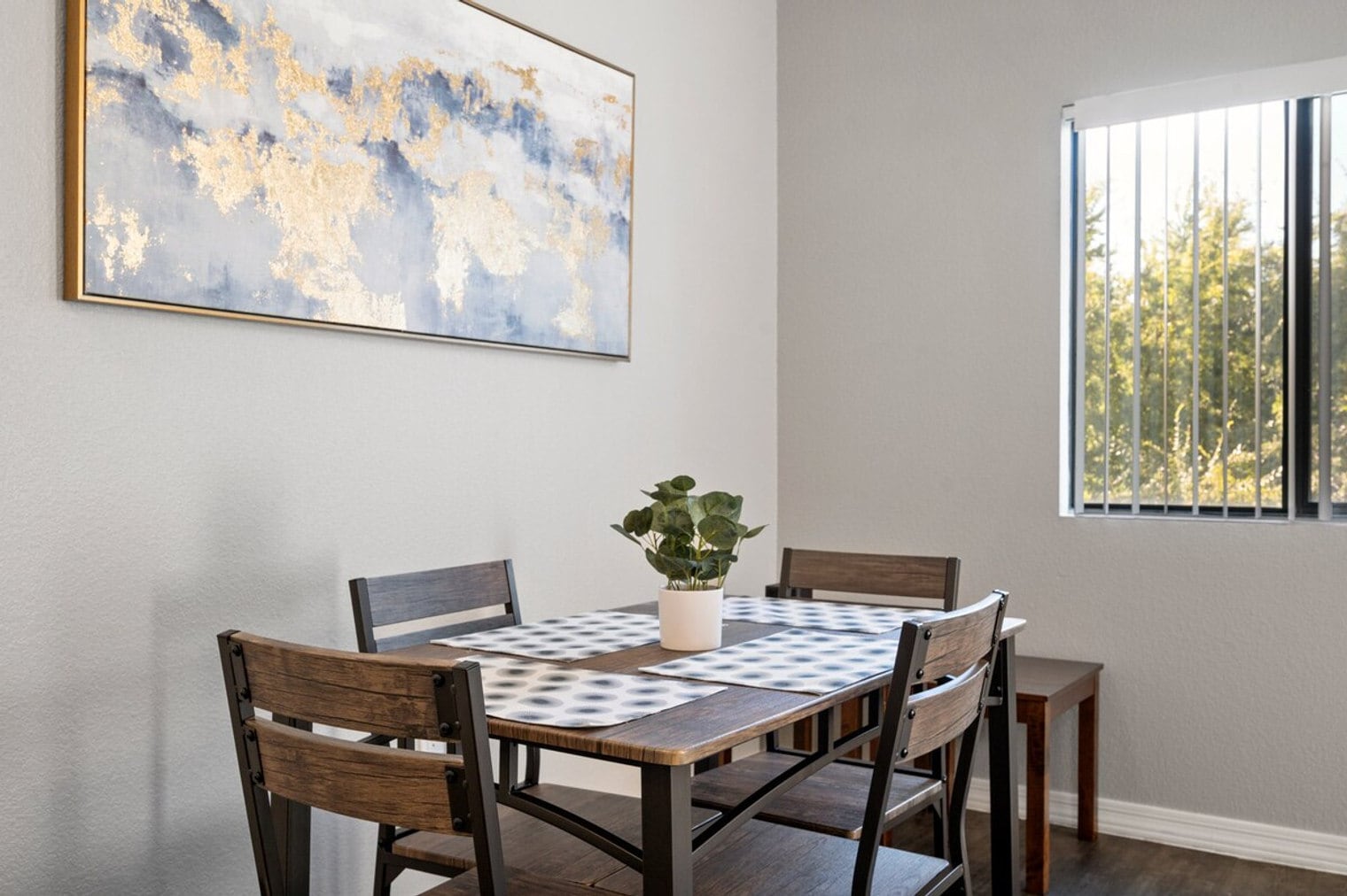 Building Photo - 14 W Villa Rita Dr