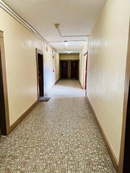 Building Photo - 30 Rutgers St