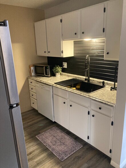 Building Photo - 580 Bookcliff Ave #6