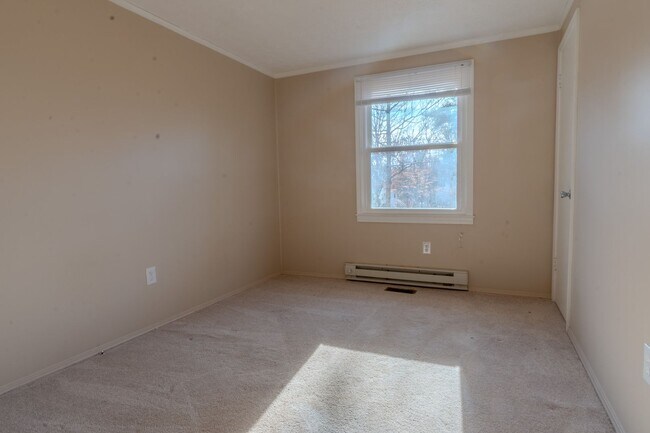 Building Photo - Charming Scottsville 3bedroom 1bath home