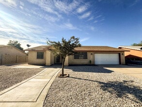 Building Photo - "Newly Renovated 4-Bedroom, 2 Bathroom Home in Yuma!"