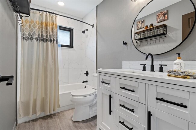 Building Photo - 10911 Victoria Arbor Way