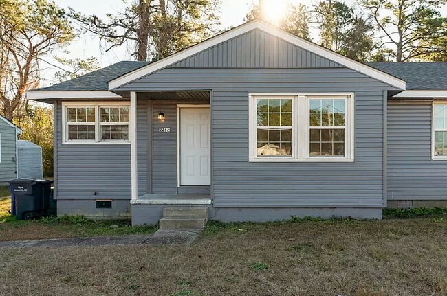 Primary Photo - 2250-2252 Onslow Drive