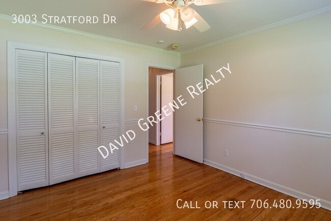 Building Photo - 3003 Stratford Dr