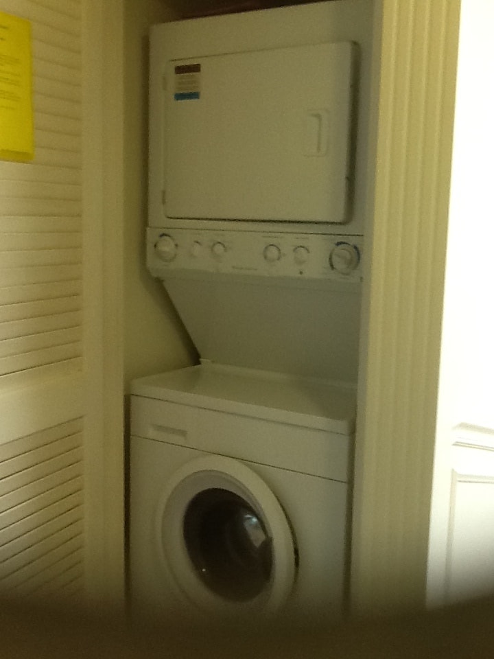 Washer/ Dryer - 6639 Hillandale Rd