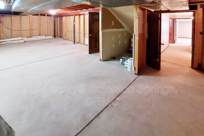 Building Photo - 134 Miramar Dr