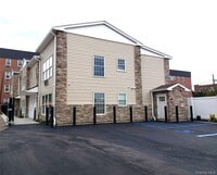 Building Photo - 71 N Main St