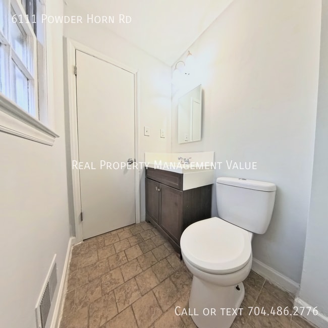 Building Photo - 6111 Powder Horn Rd