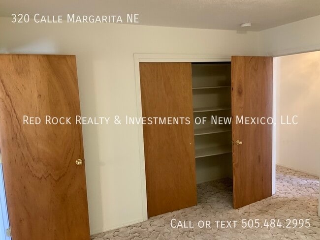Building Photo - 320 Cll Margarita NE