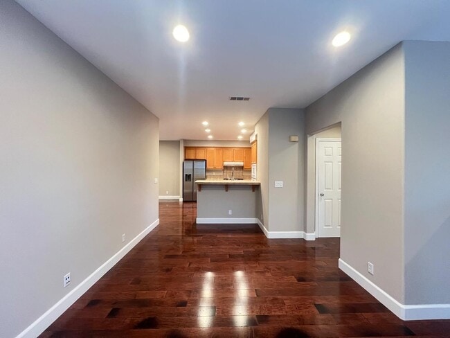 Building Photo - 4102 Voltaire St