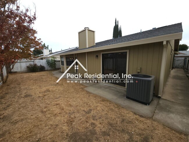 Building Photo - 4537 Fox Valley Cir