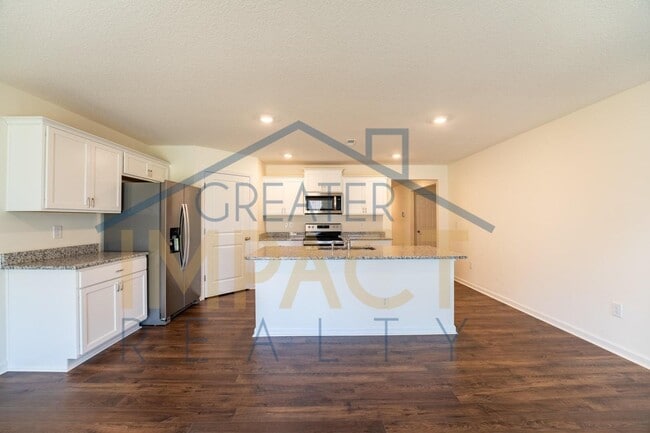 Building Photo - 7520 Cottontail St