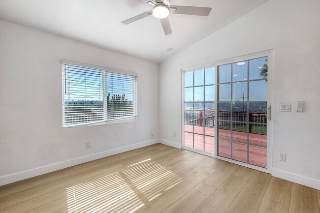 Building Photo - 2241 Meadow Lark Dr