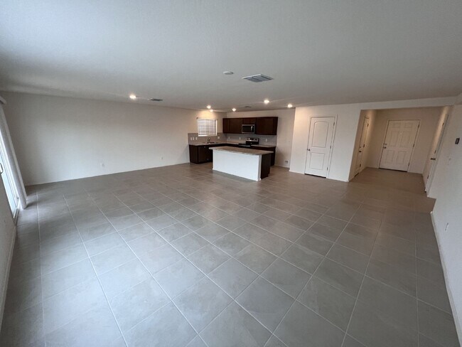 Building Photo - New Build Casa Grande home available for i...