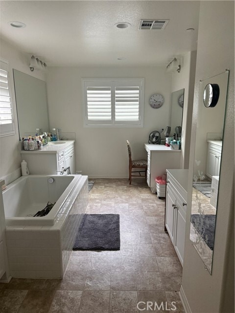 Building Photo - 12999 Red Cedar Way