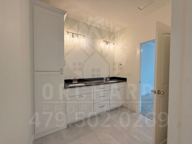 Building Photo - Bella Vista Single-Family Home- 2 Bed/ 2 Bath- Well-Designed Fernley Plan
