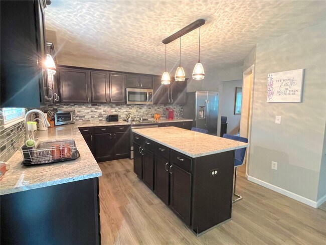 Building Photo - 3517 Harbor Way