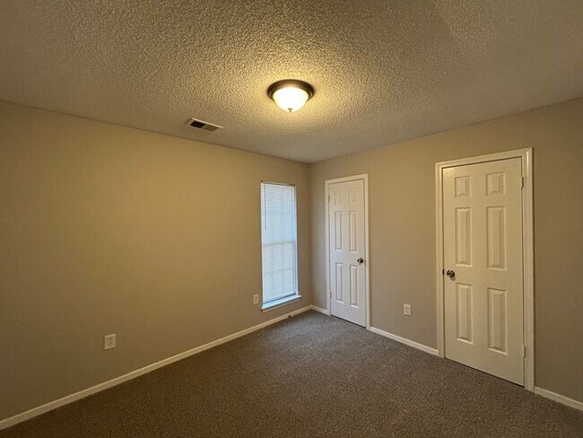 Building Photo - 7080 Benji Ave