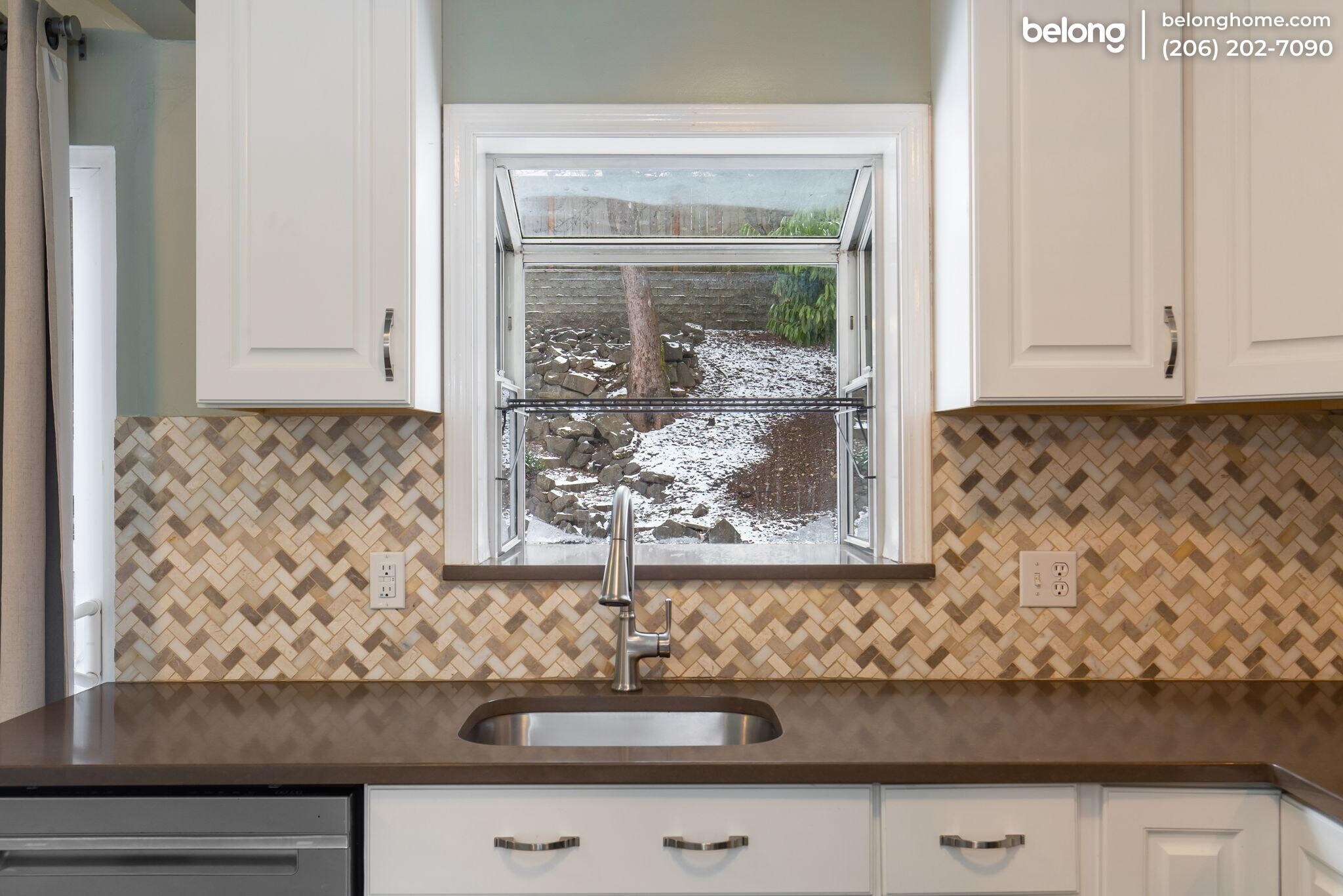 Building Photo - 9807 32nd Ave SW