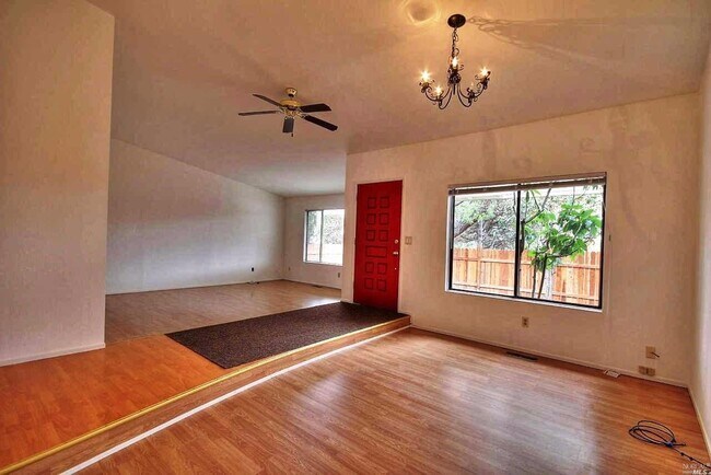 Building Photo - 221 San Marin Dr