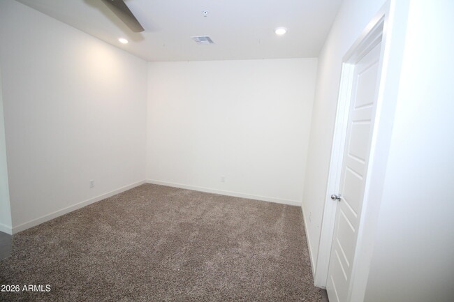 Building Photo - 2215 W Harmont Dr