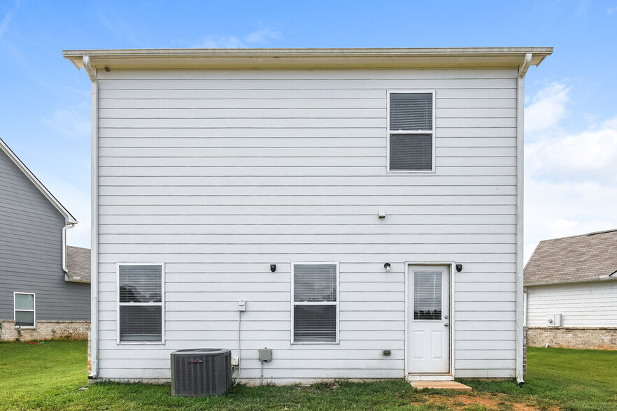 Building Photo - 128 Brook Dr