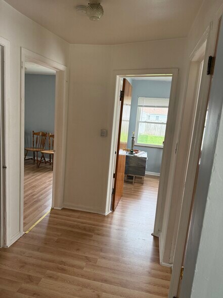 Building Photo - 8414 Renwood Dr
