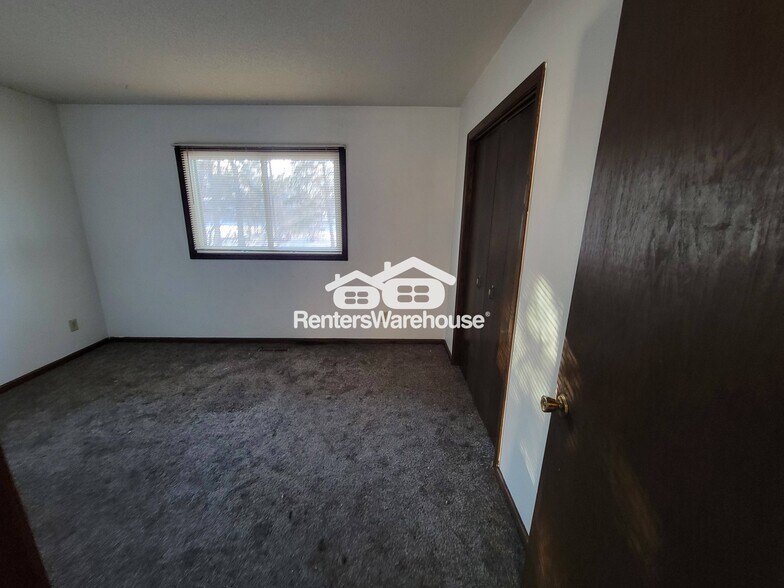 Building Photo - 1465 Cottonwood Rd