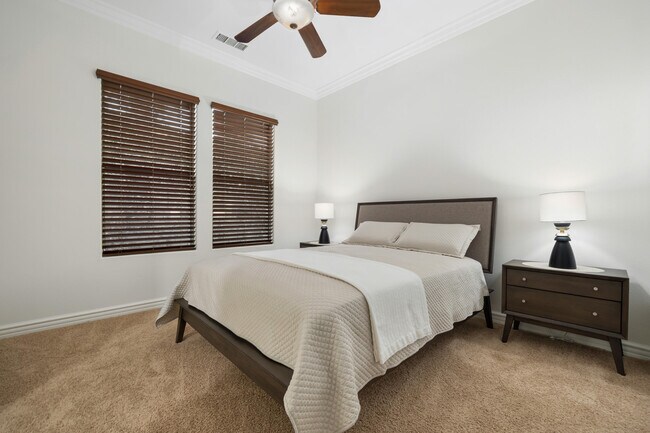 Building Photo - 48532 Bighorn Dr