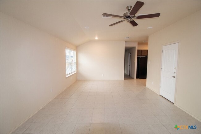Building Photo - 1705 Montell St
