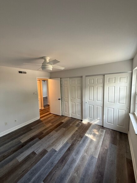 Building Photo - 645 S Kirkwood Rd