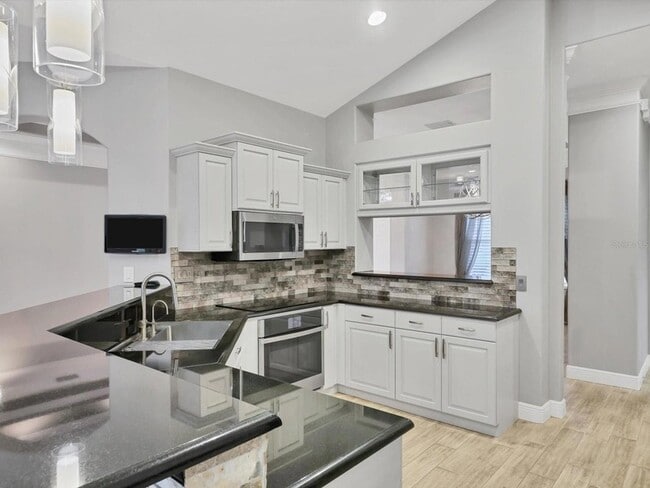 Building Photo - 16806 5th Terrace NE