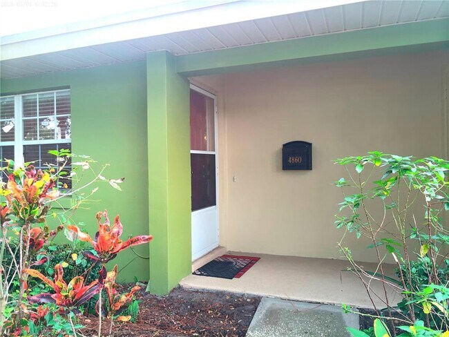 Building Photo - 4860 Tangerine Ave