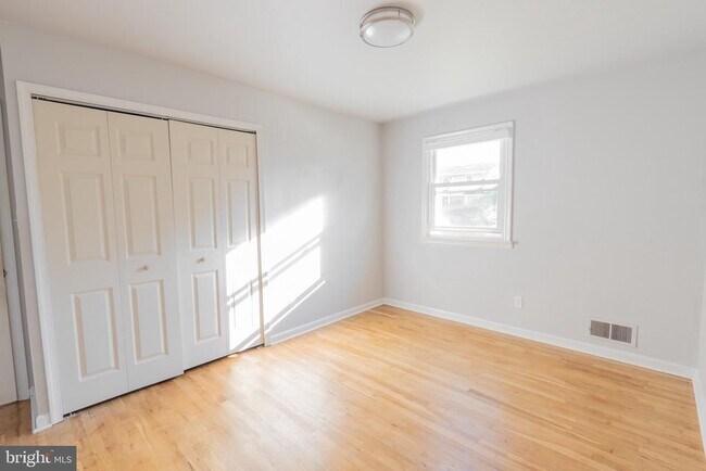 Building Photo - 11714 Tifton Dr