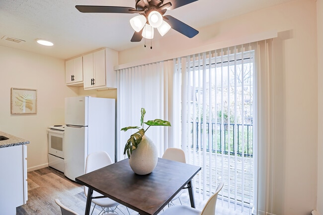 Building Photo - 2351 Beechmont Ave.