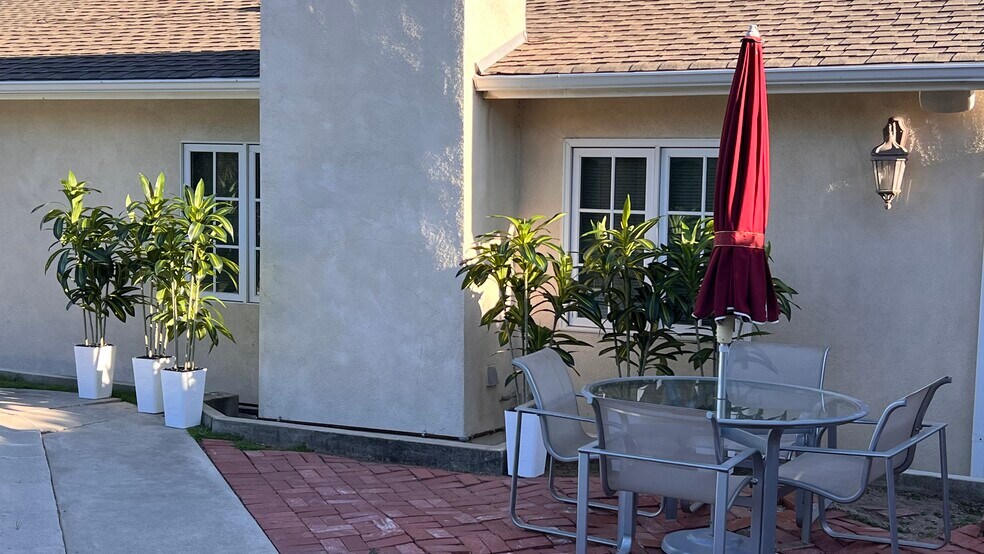 Building Photo - 23211 Mariano St