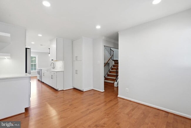 Building Photo - 10429 Red Granite Terrace