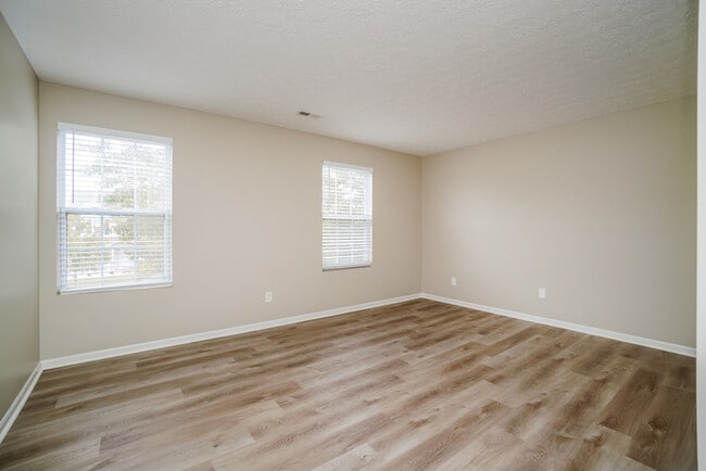 Building Photo - 4649 Kenross Dr