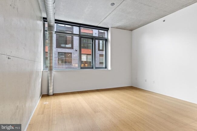 Building Photo - 1352 South St