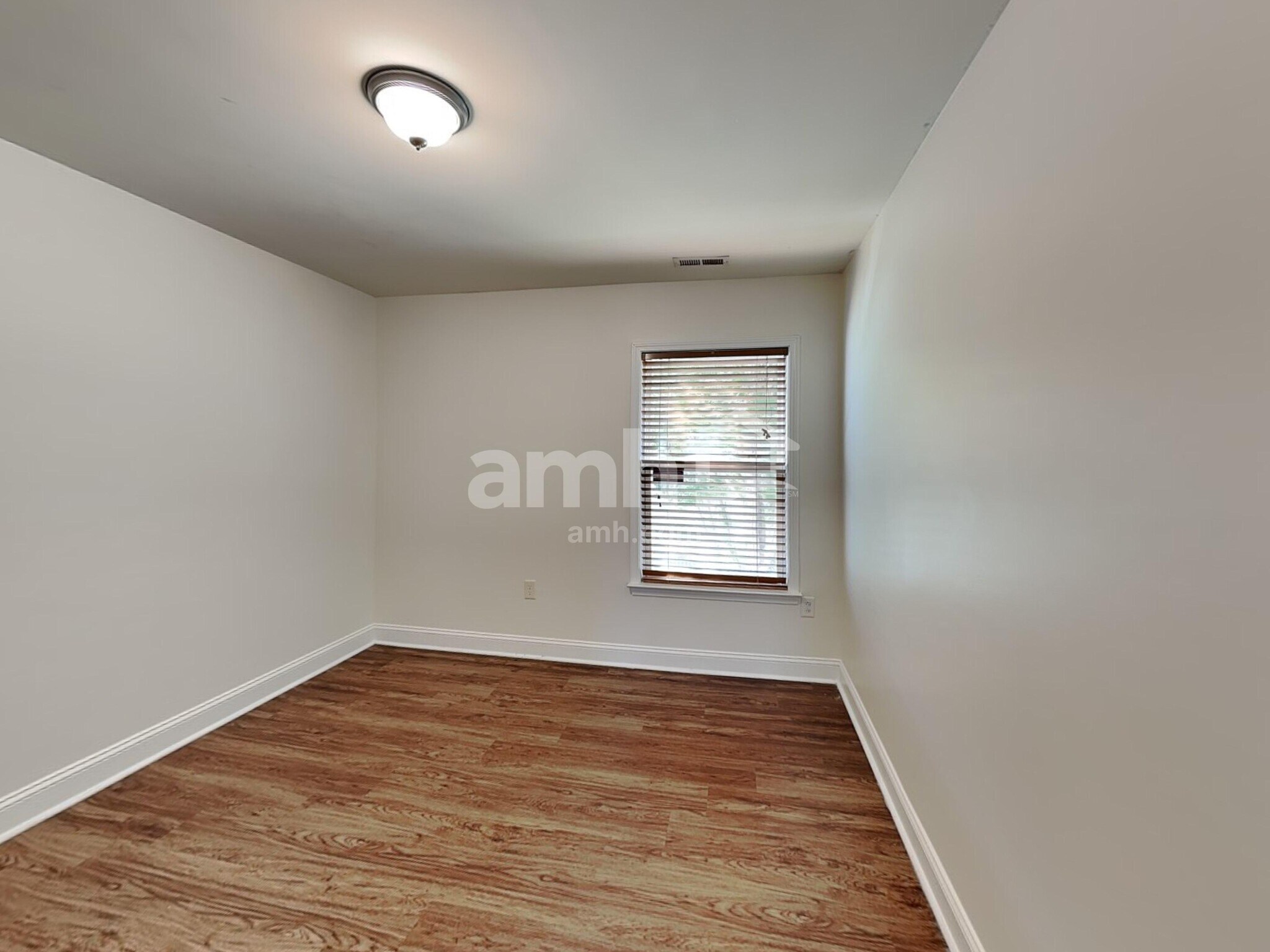 Building Photo - 4403 Mary Point Rd