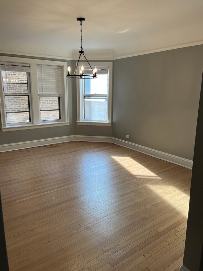 Building Photo - 5448 N Campbell Ave