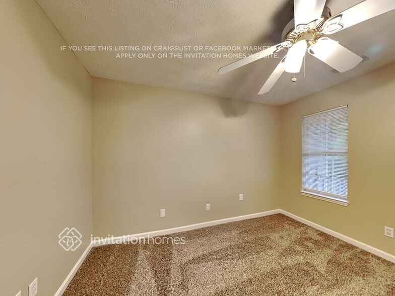 Building Photo - 128 Stanfield Ct