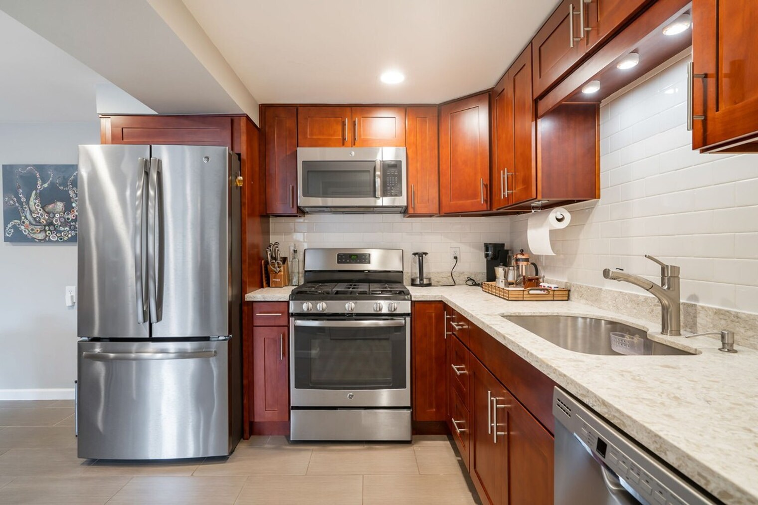 Building Photo - 2116 N 190th St