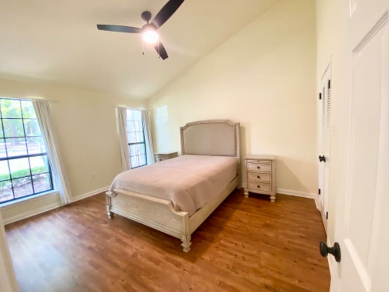 Building Photo - 82 N Court Villa Dr