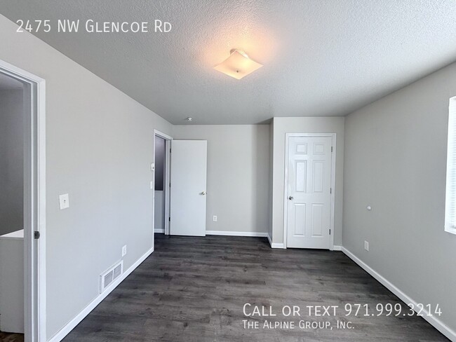 Building Photo - 2475 NW Glencoe Rd