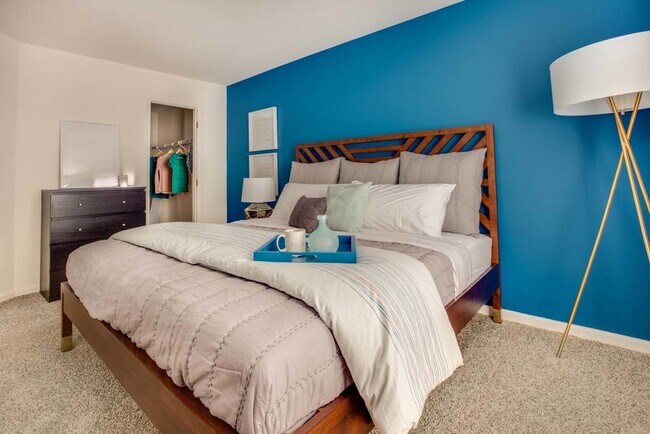 Building Photo - 52 Lincoln Oaks Dr