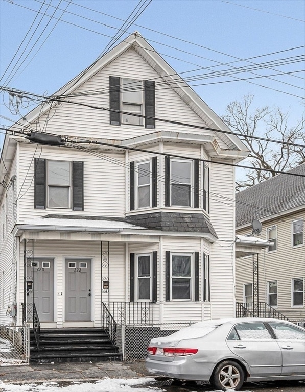 Building Photo - 220 Concord St